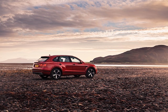Bentley Bentayga foto 30