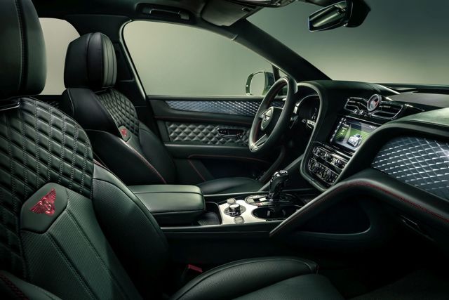 Bentley Bentayga photo 19