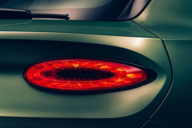 Bentley Bentayga photo 12
