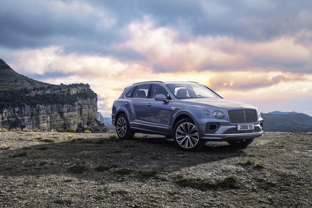 Bentley Bentayga photo 14