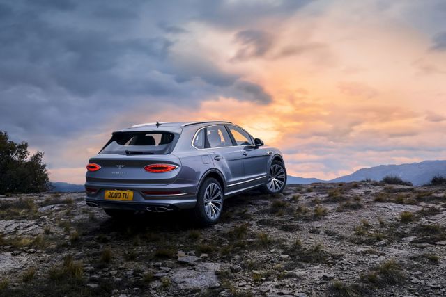 Bentley Bentayga photo 15
