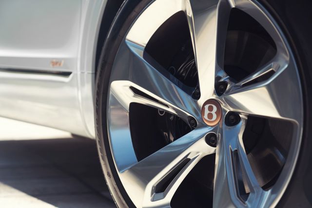 Bentley Bentayga Foto 47