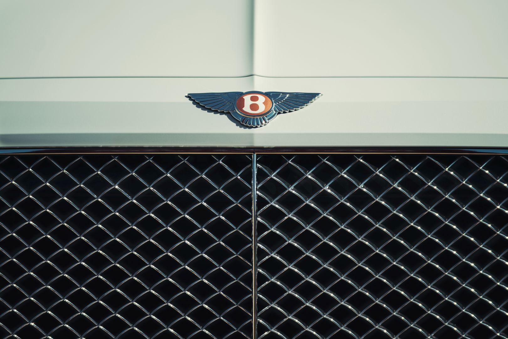 Bentley Bentayga photo 49