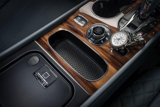 Bentley Bentayga Foto 107