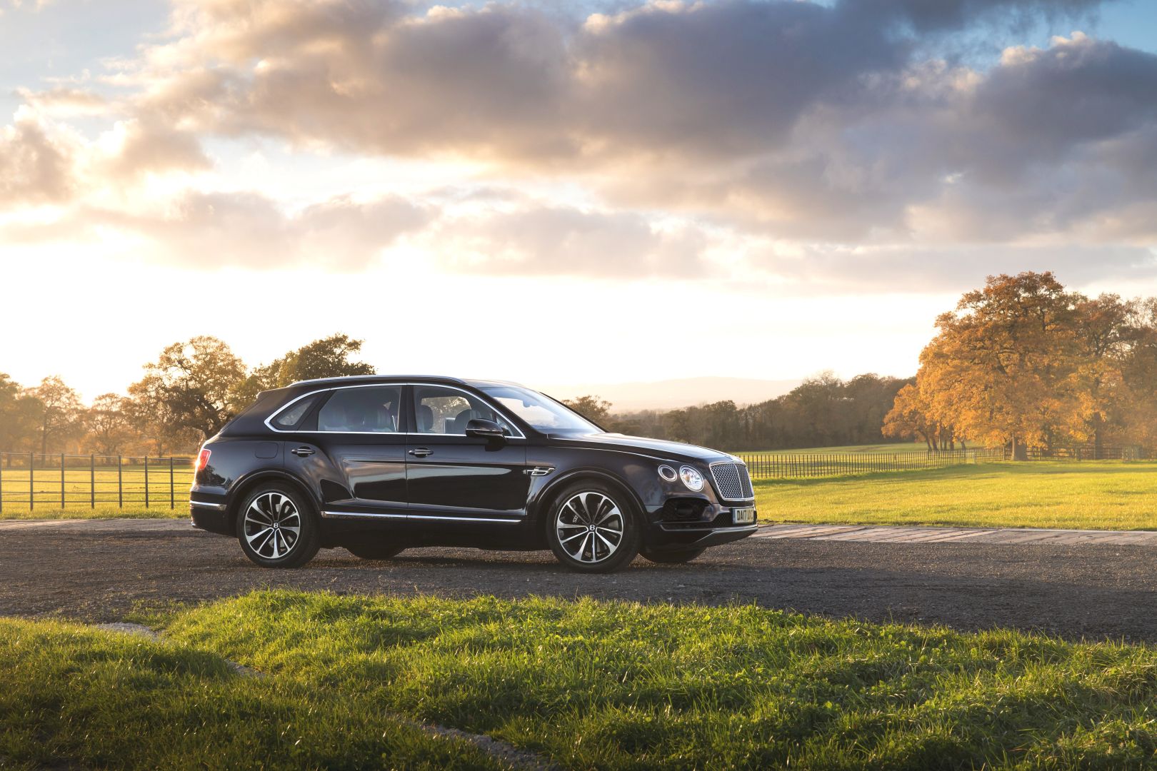Bentley Bentayga photo 67