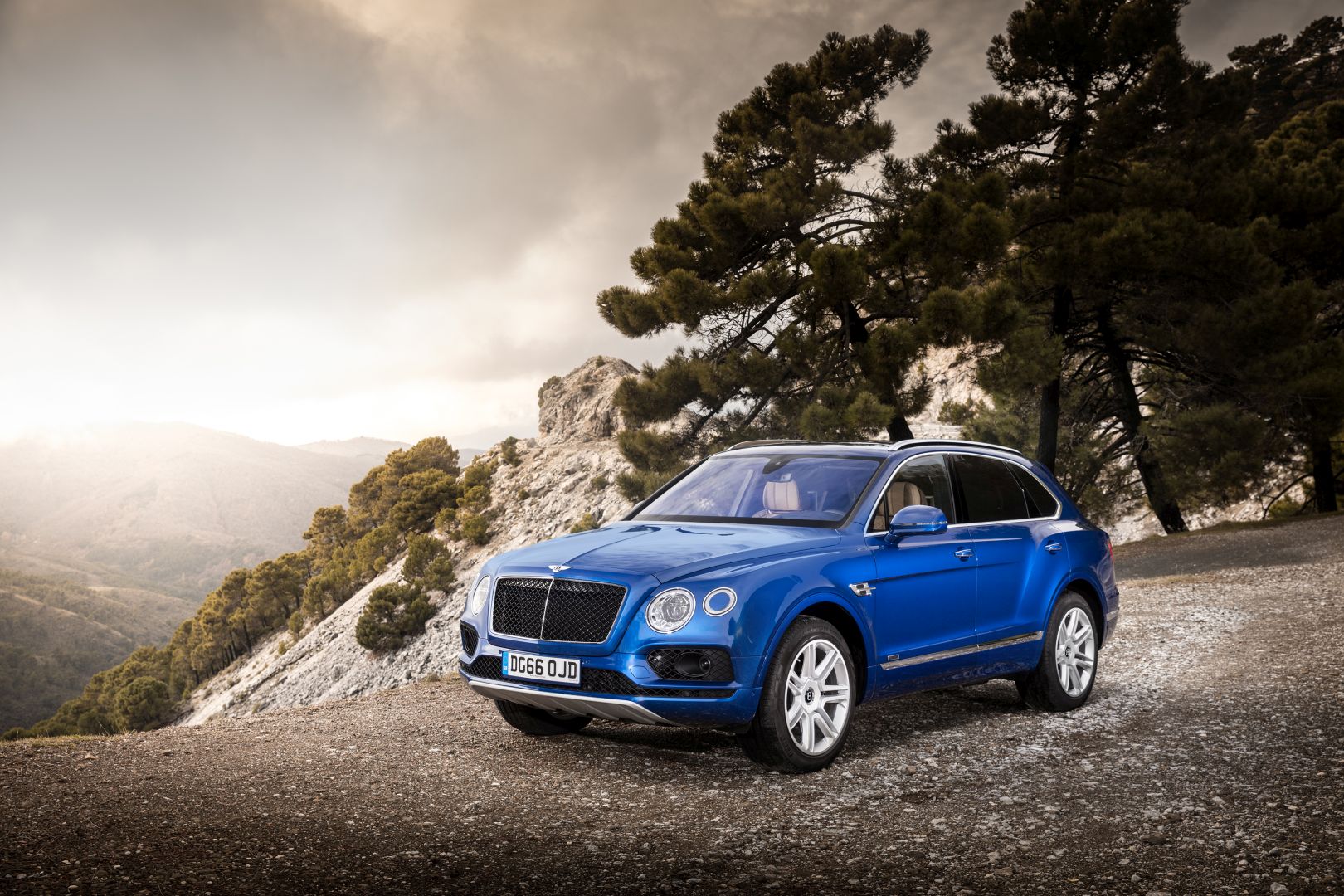 Bentley Bentayga photo 81