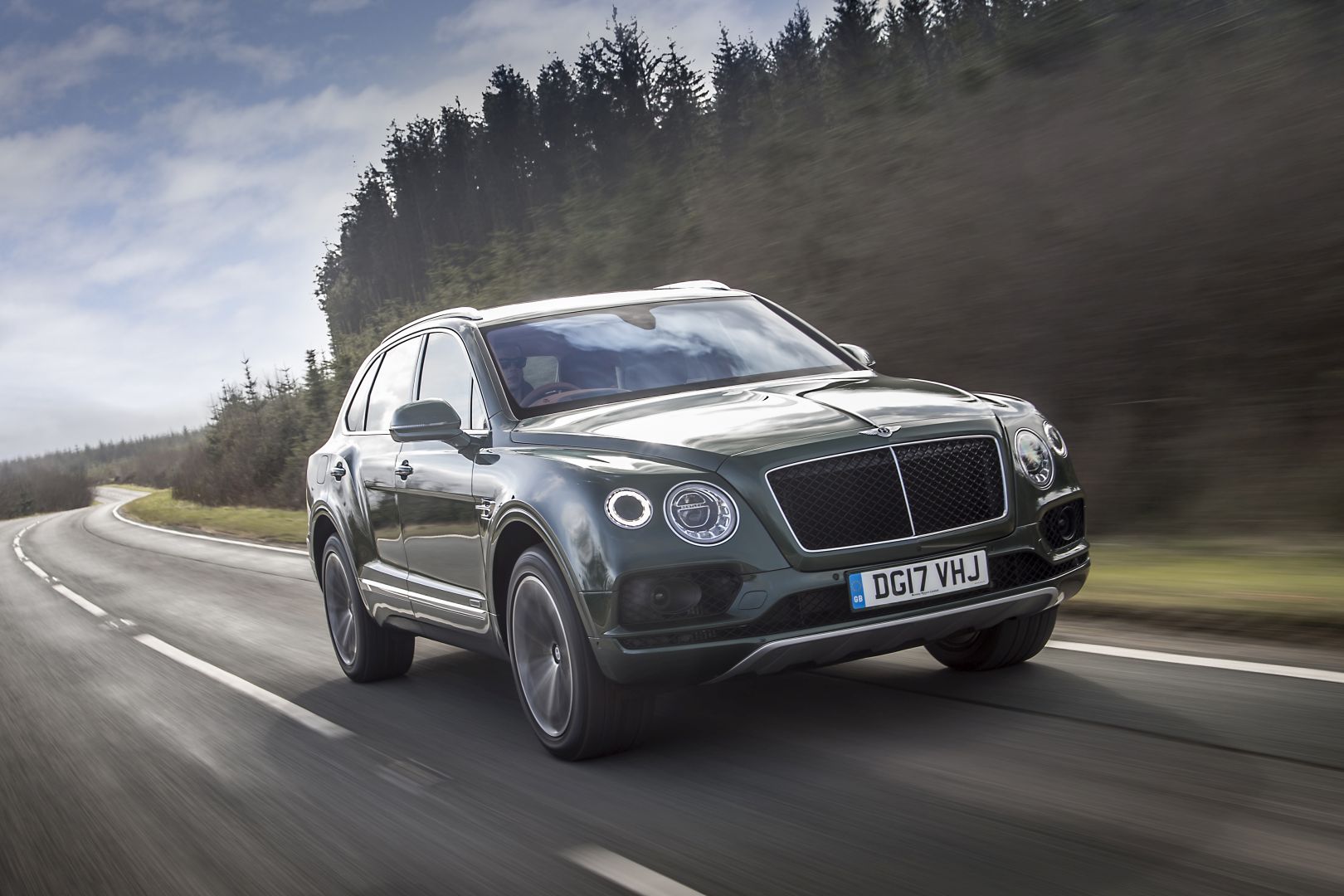 Bentley Bentayga photo 93