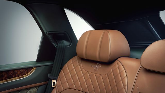 Bentley Bentayga Foto 97