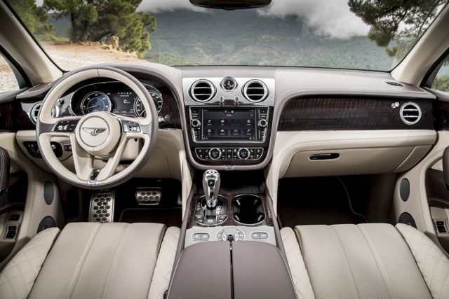 Bentley Bentayga Foto 131