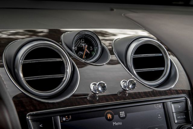 Bentley Bentayga Foto 135