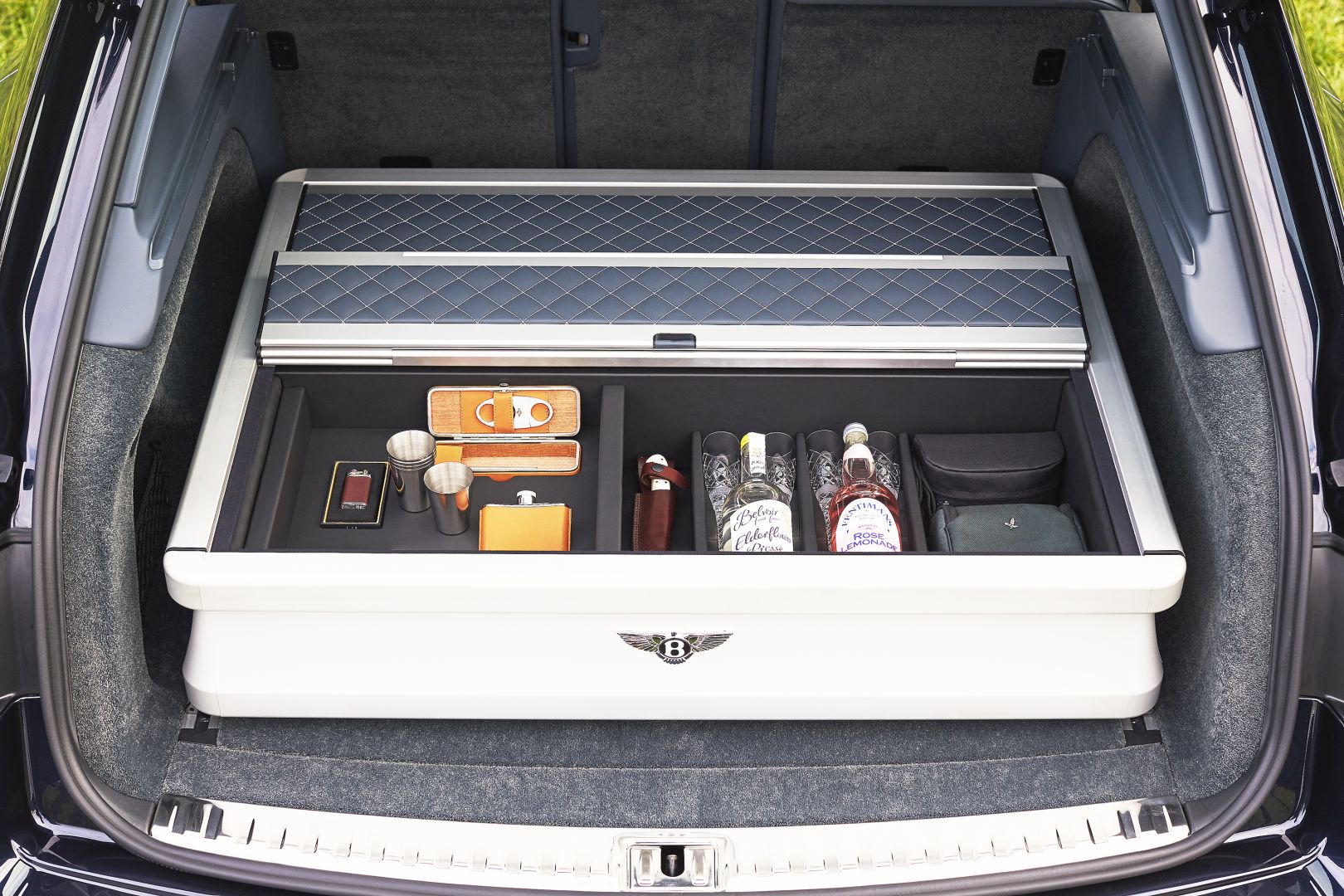 Bentley Bentayga photo 144