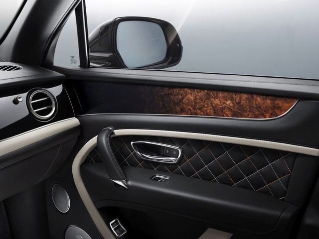 Bentley Bentayga Foto 100