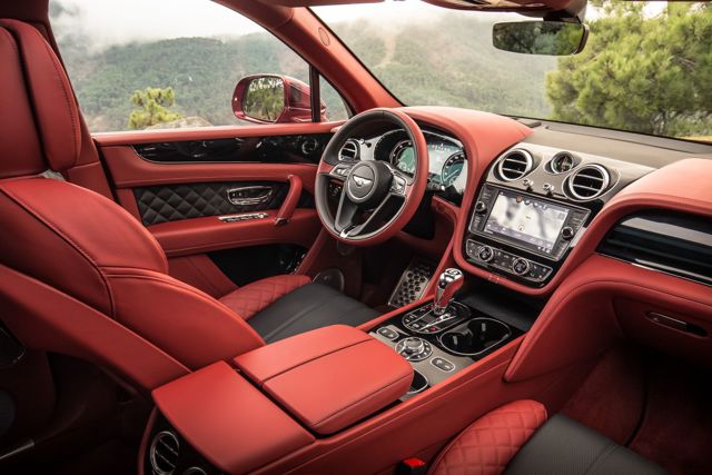 Bentley Bentayga Foto 150