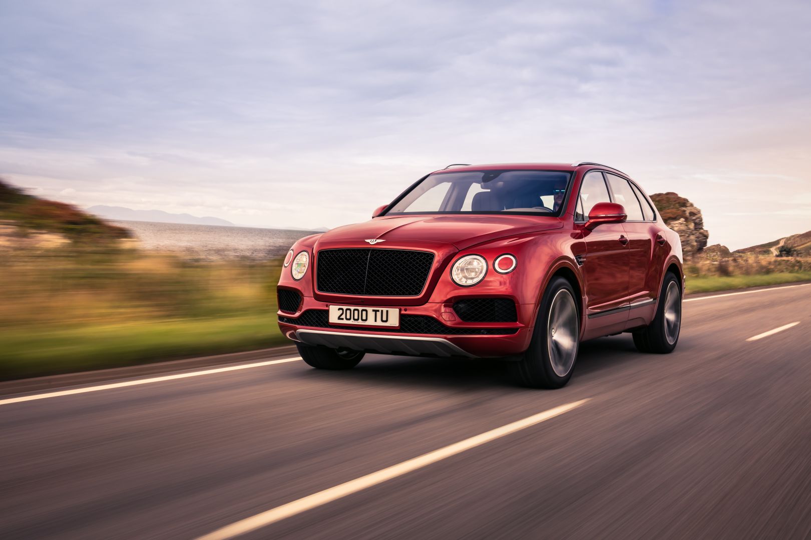 Bentley Bentayga photo 17