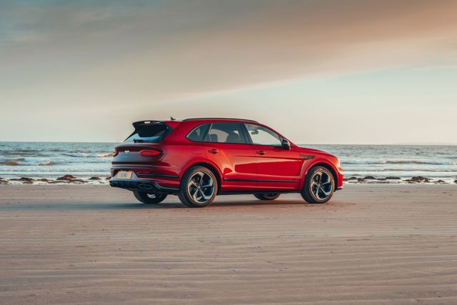 Bentley Bentayga photo 11