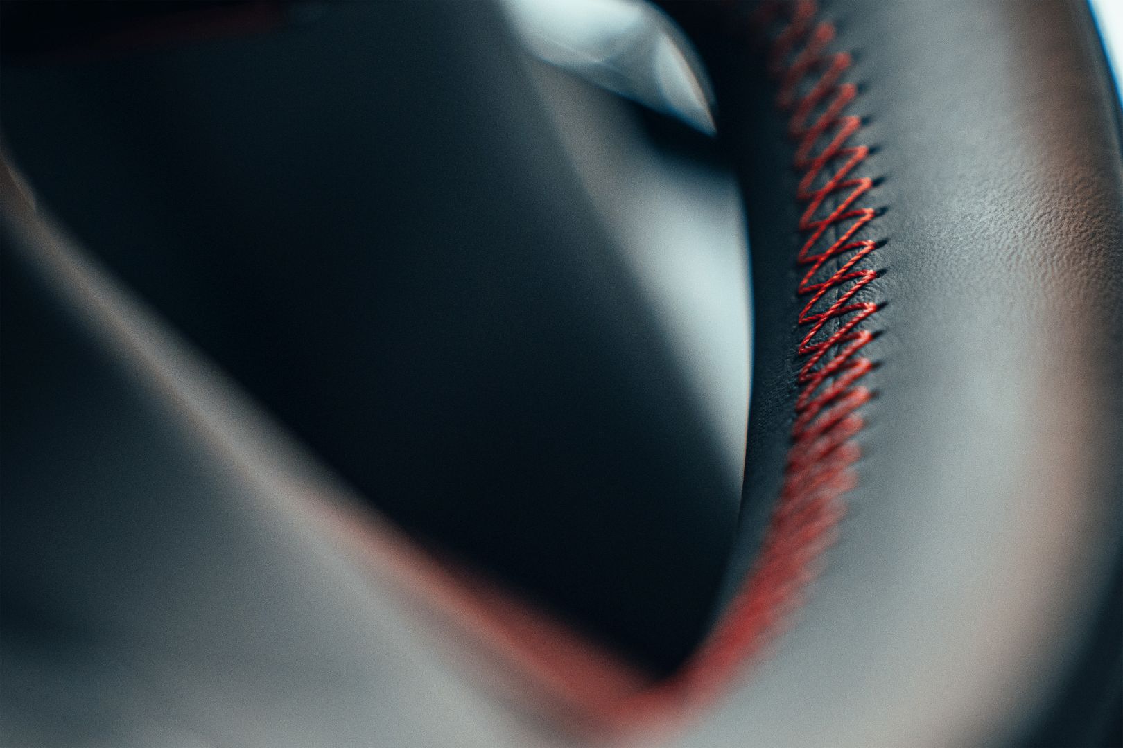 Bentley Bentayga photo 24