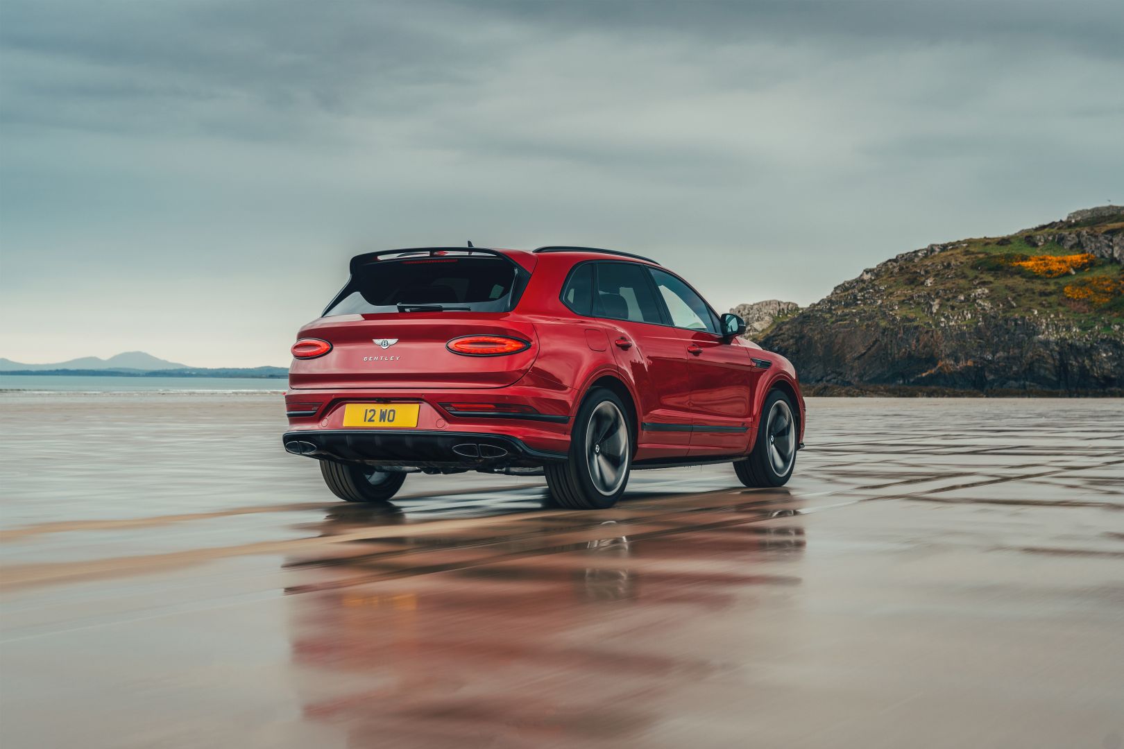 Bentley Bentayga photo 4