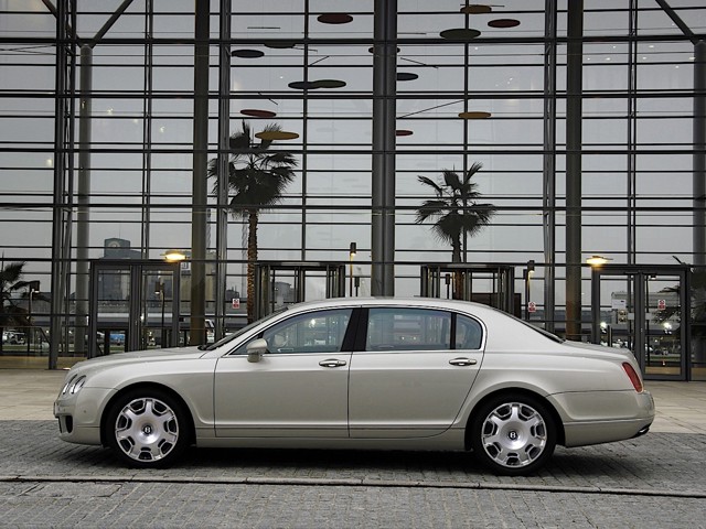 Bentley Continental Flying Spur Foto 34