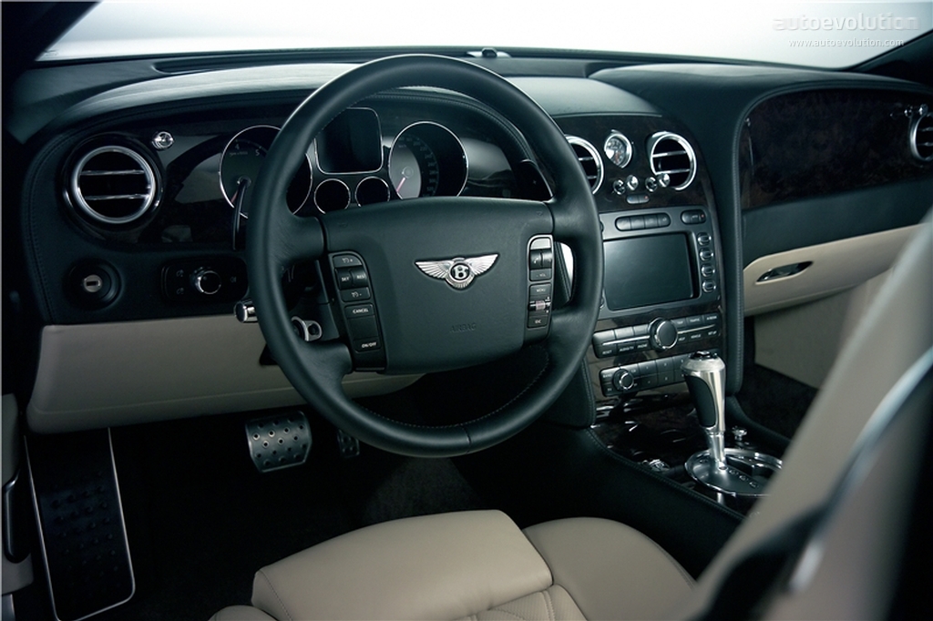 Bentley Continental Flying Spur photo 42