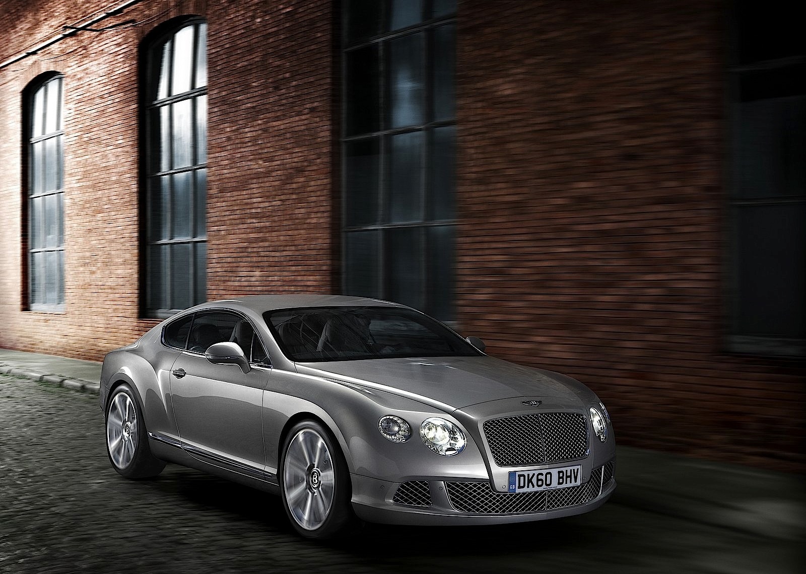 Bentley Continental Gt photo 7