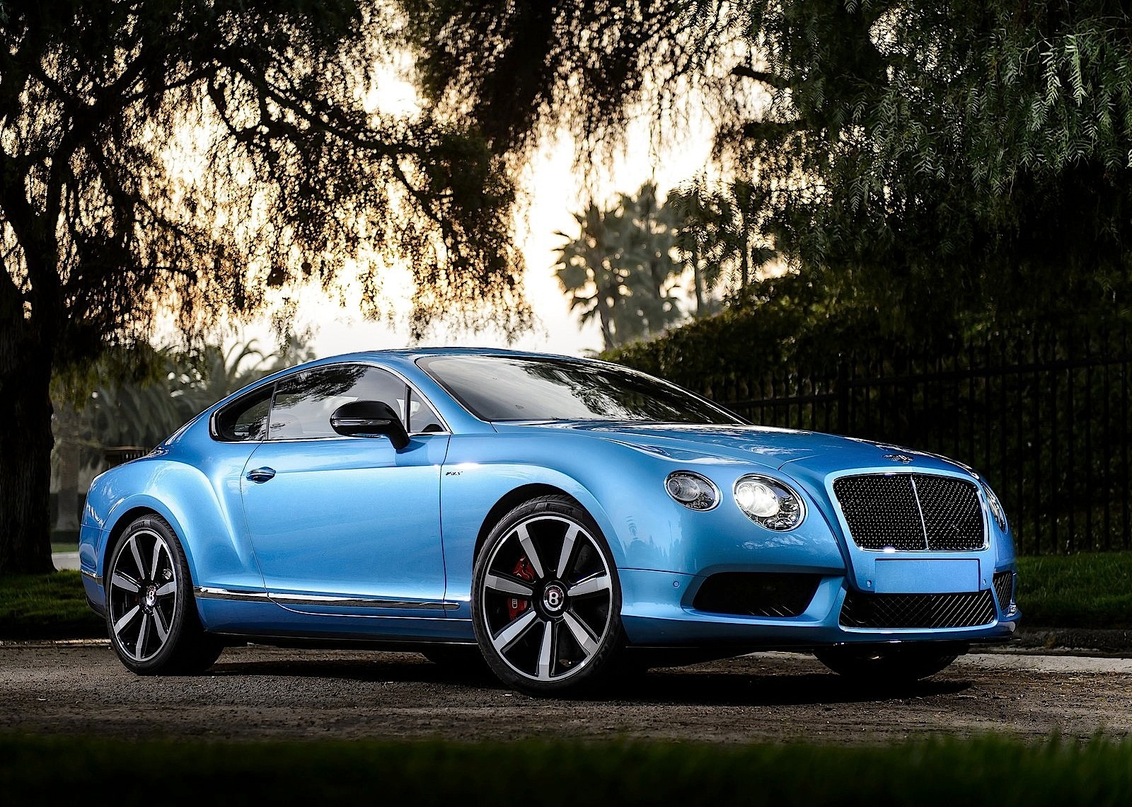 Bentley Continental Gt photo 20