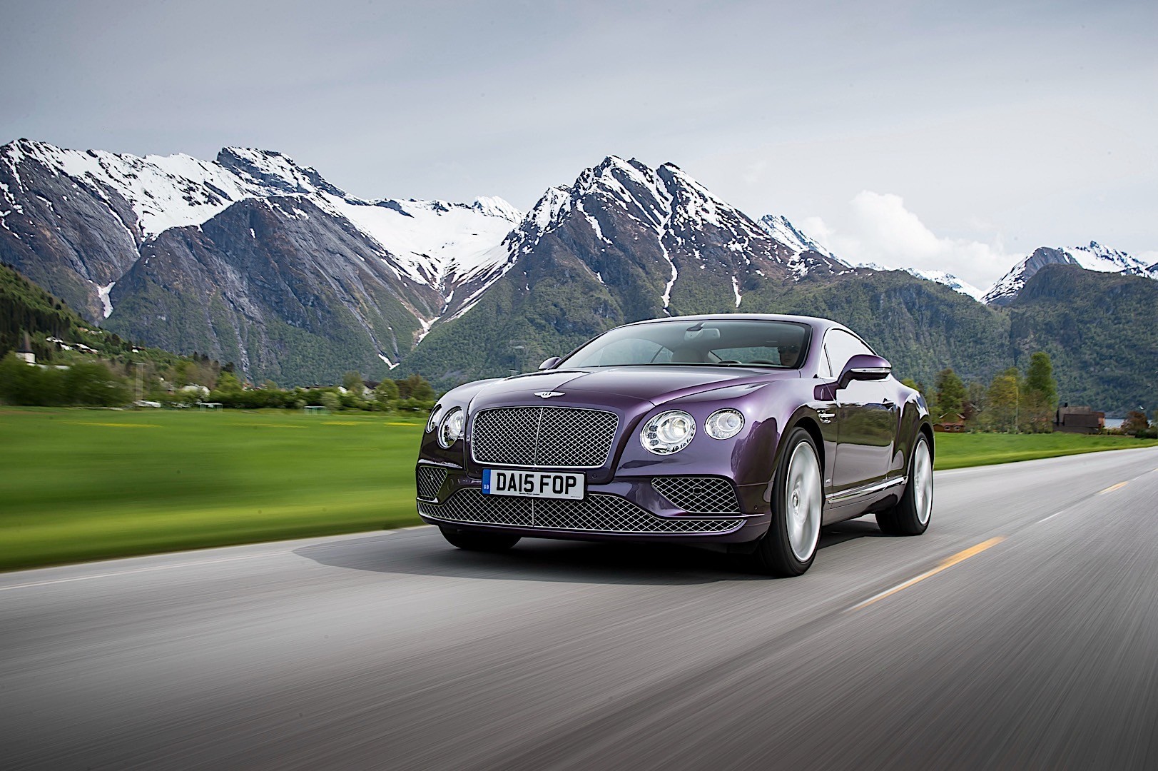 Bentley Continental Gt photo 7