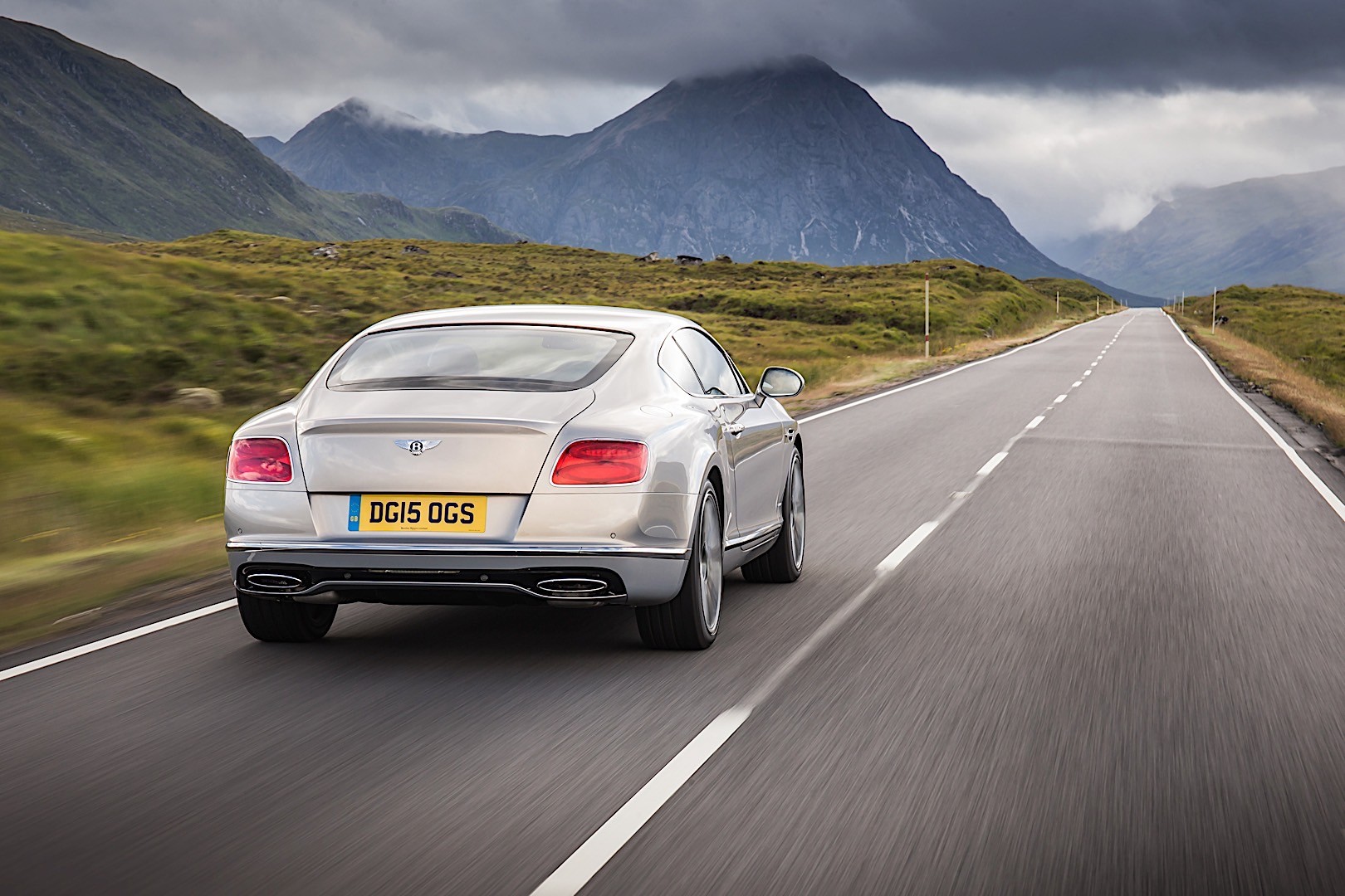 Bentley Continental Gt photo 12
