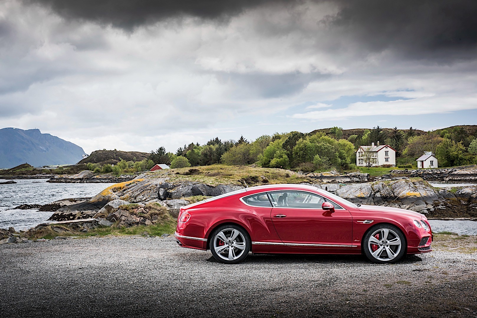 Bentley Continental Gt photo 18