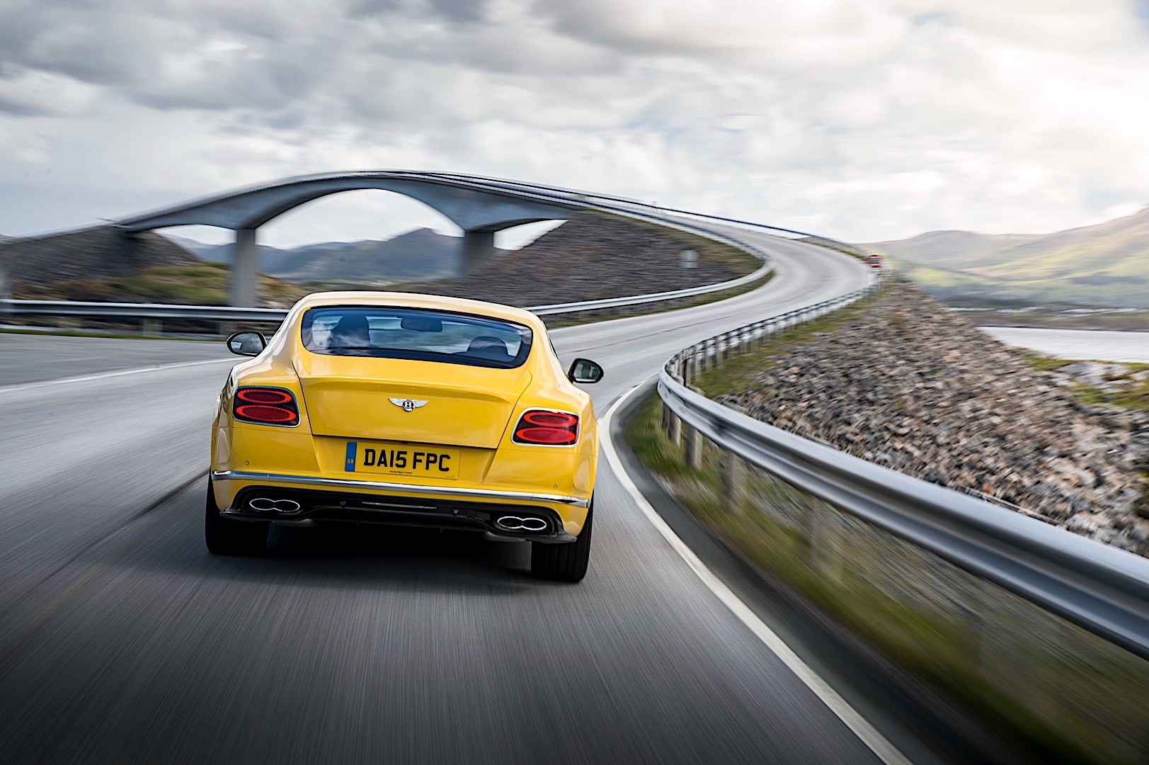 Bentley Continental Gt photo 31