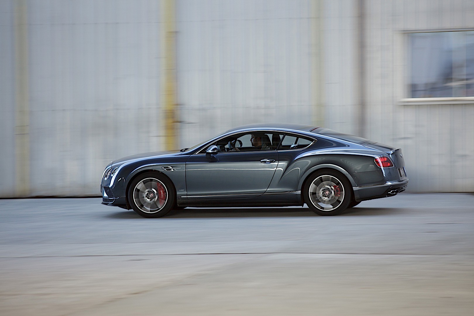 Bentley Continental Gt photo 35