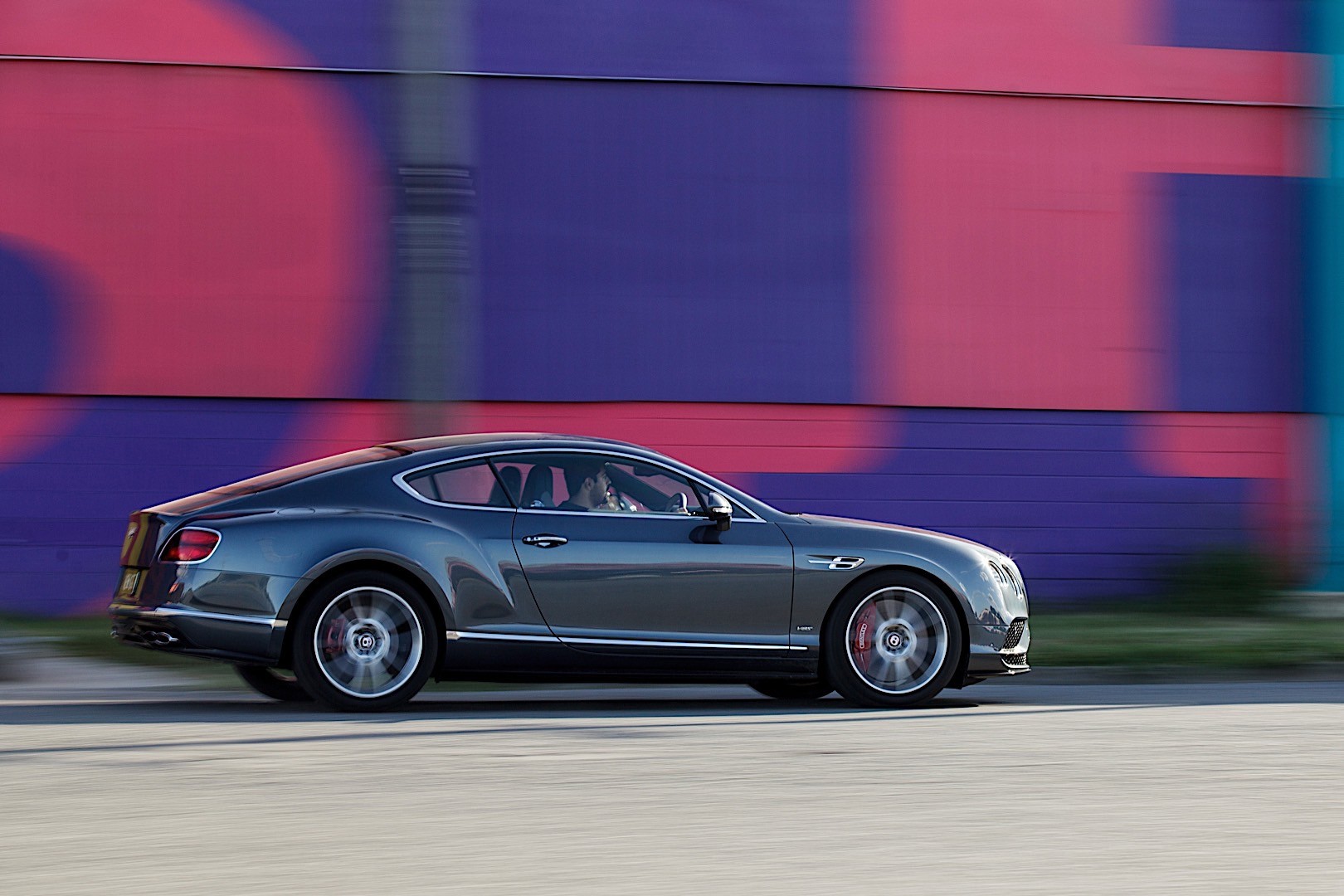 Bentley Continental Gt photo 36