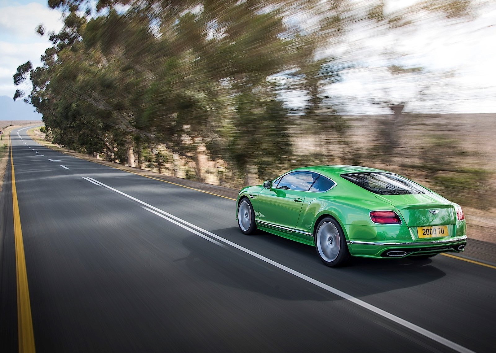 Bentley Continental Gt photo 4