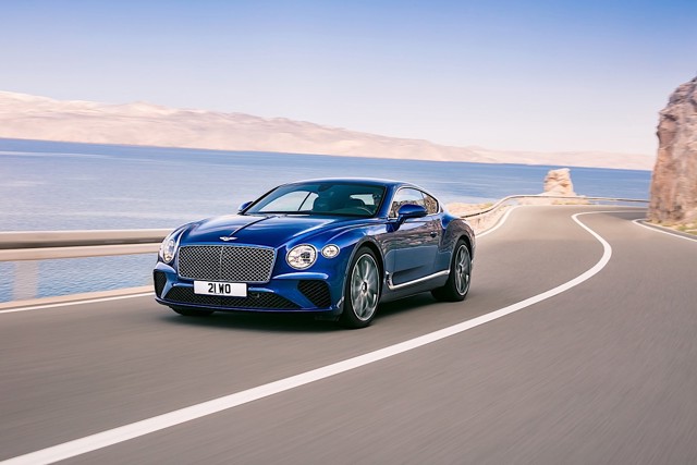 Bentley Continental Gt photo 3
