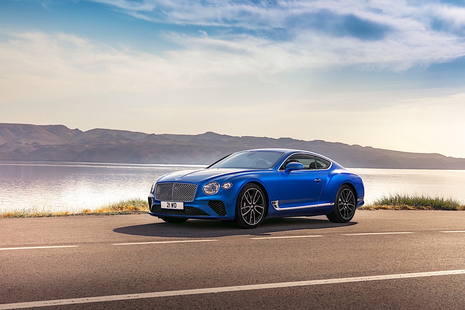 Bentley Continental Gt photo 8