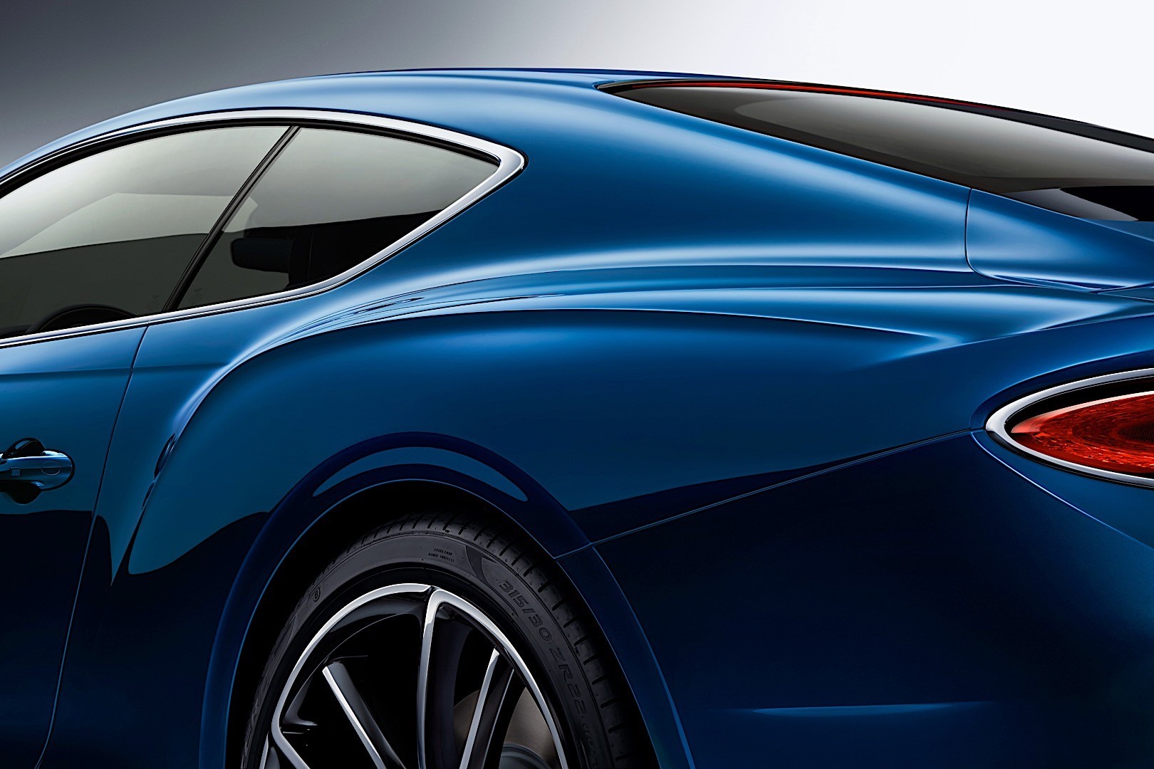 Bentley Continental Gt photo 14