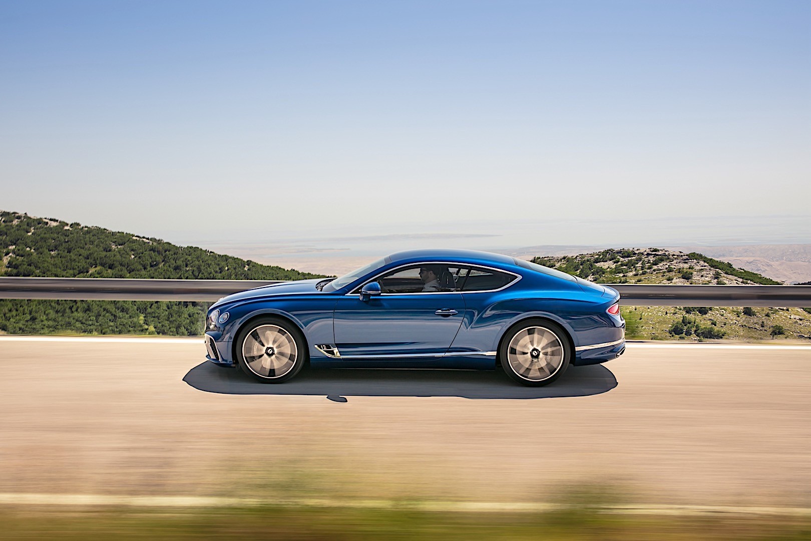 Bentley Continental Gt photo 15