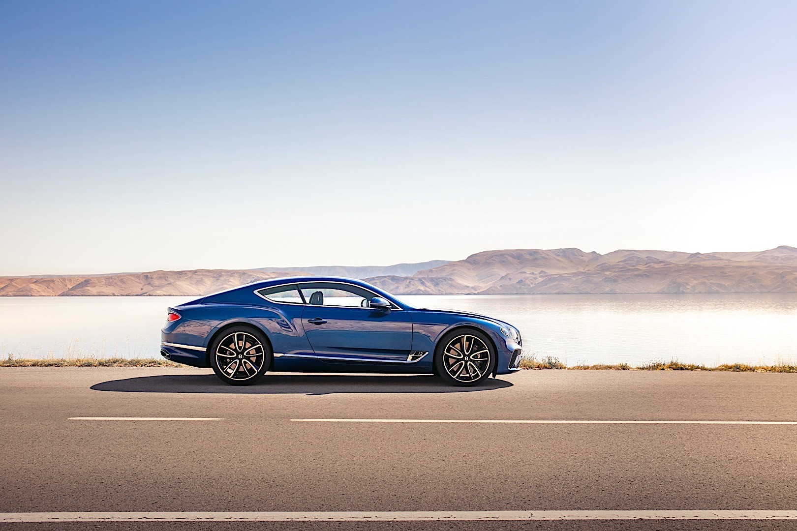 Bentley Continental Gt photo 20