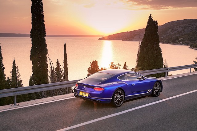 Bentley Continental Gt photo 22