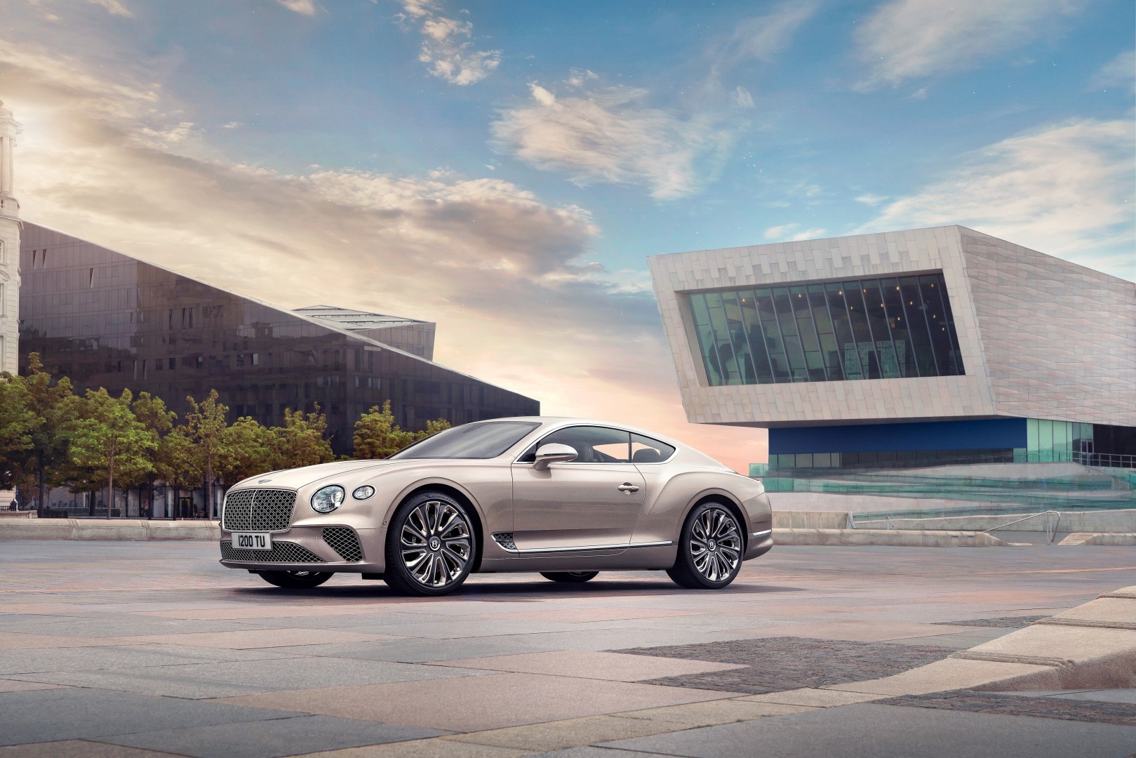 Bentley Continental Gt photo 23
