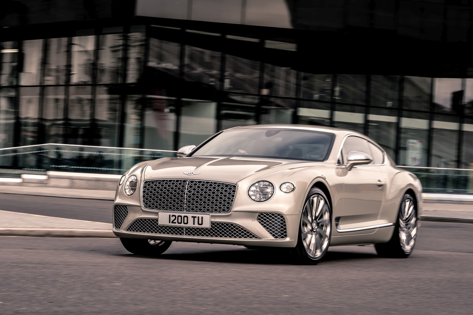 Bentley Continental Gt photo 28