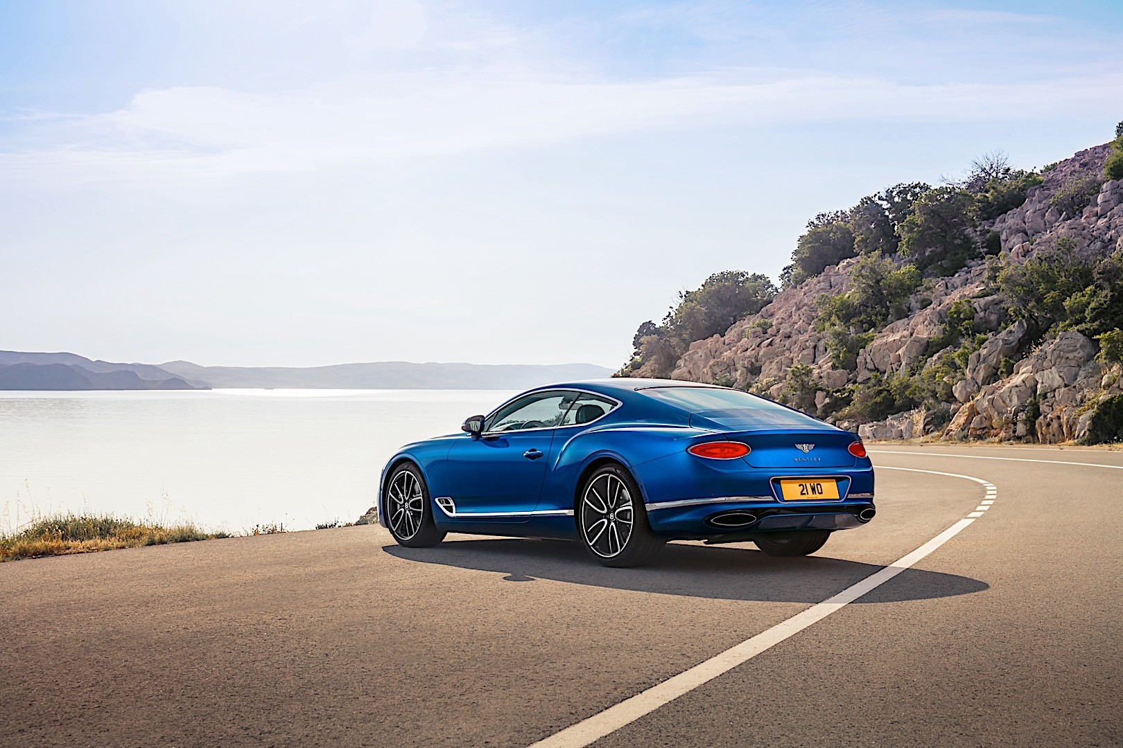 Bentley Continental Gt photo 2