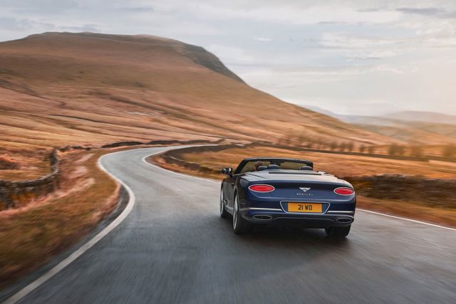 Bentley Continental Gt photo 2