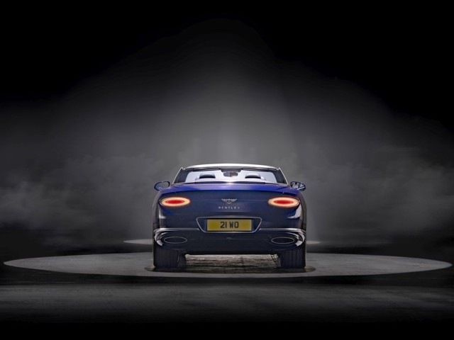 Bentley Continental Gt photo 8