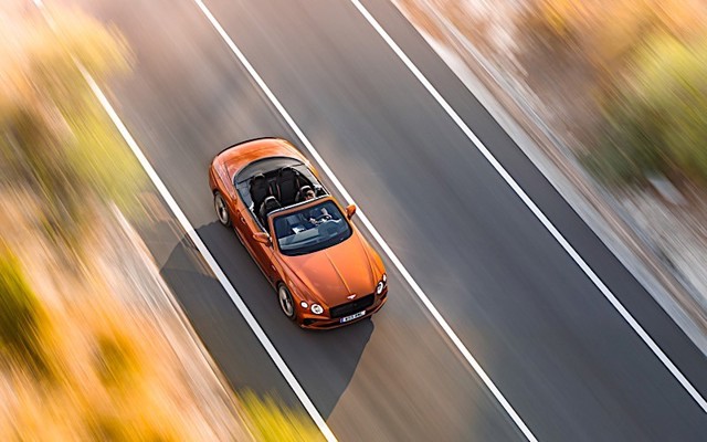 Bentley Continental Gt photo 16