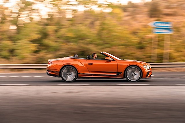 Bentley Continental Gt photo 24
