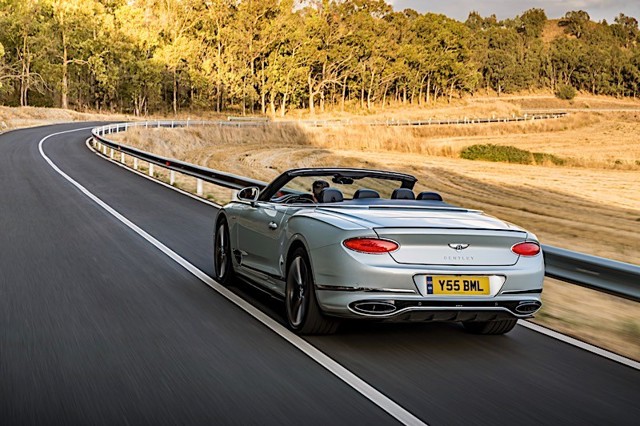 Bentley Continental Gt photo 42