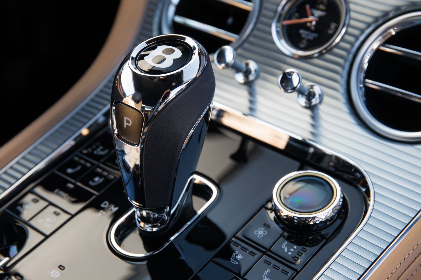 Bentley Continental Gt photo 42