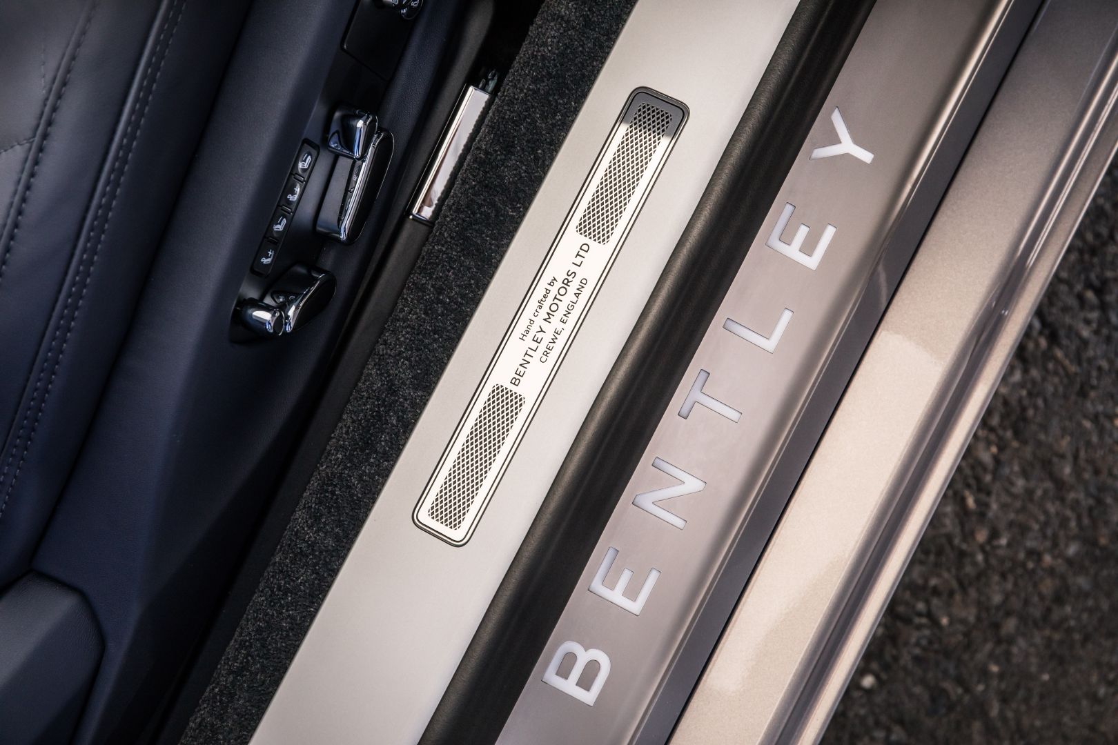 Bentley Continental Gt photo 51