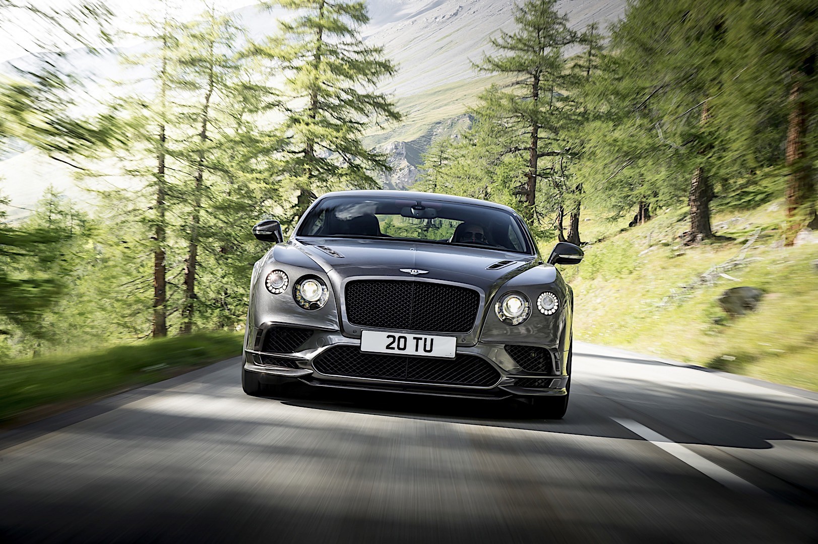 Bentley Continental Gt photo 2