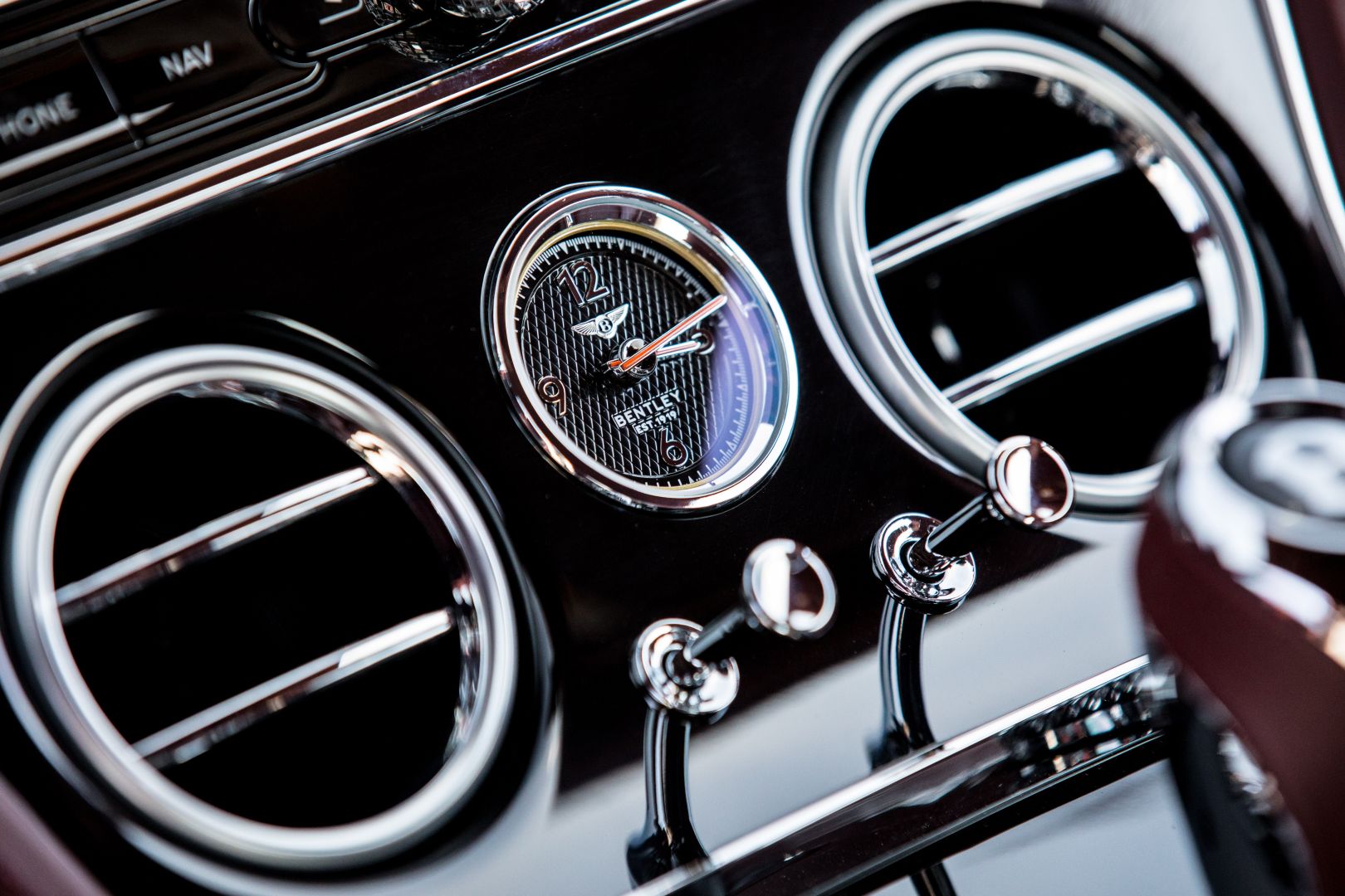 Bentley Continental Gt photo 71